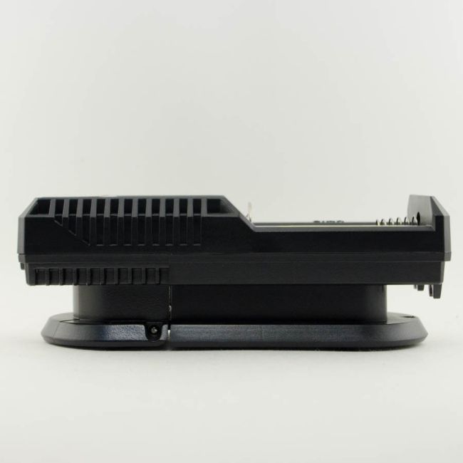 Зарядное устройство Nitecore Intellicharger UM 10